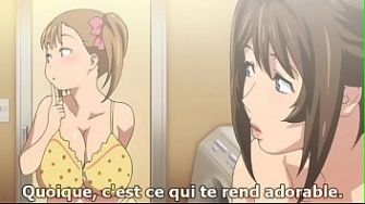 Очень грудастая девушка цедит молоко