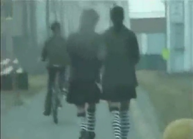 Подруг похитили и изнасиловали четыре бандита